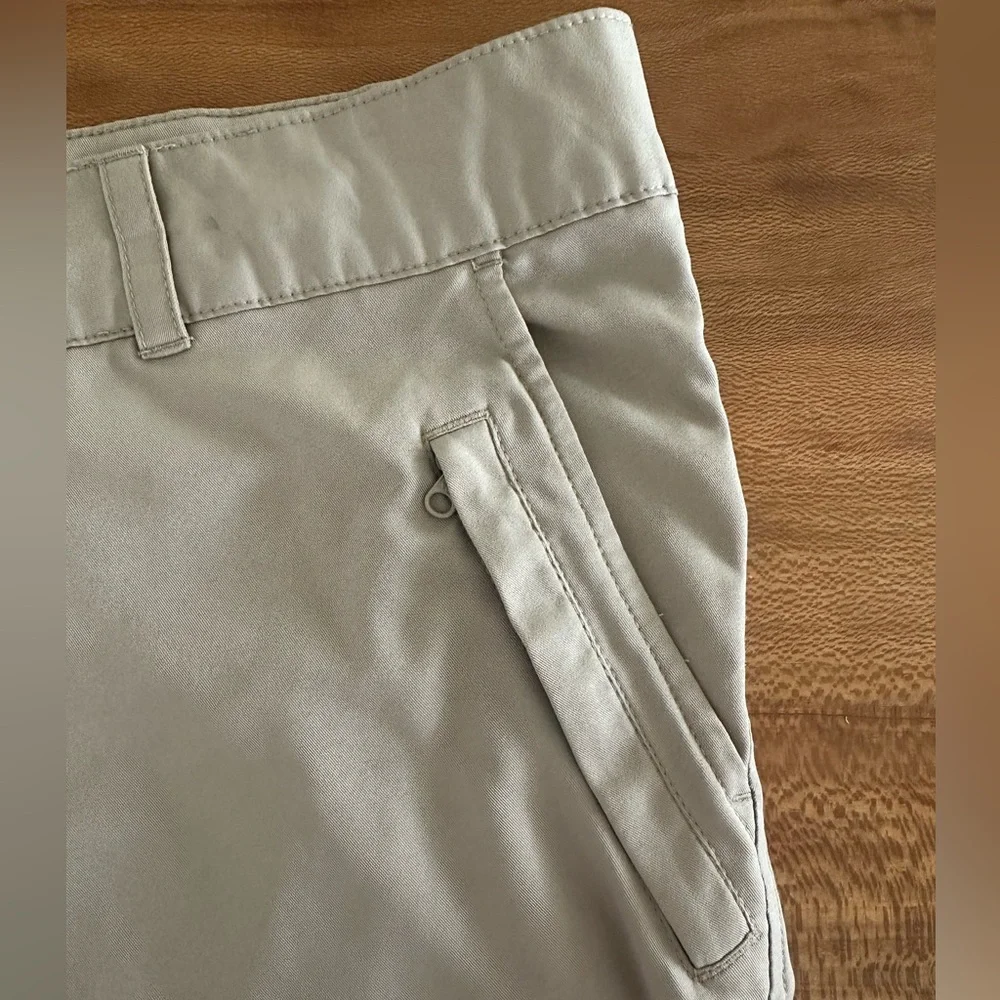 Magellan Outdoors Women’s Falcon Lake Fishing Shorts